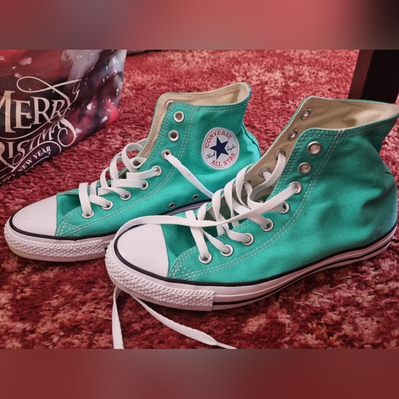 Green converse high tops size 8 - Picture 2 of 3